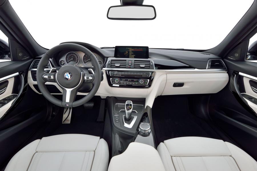  BMW 340i M Sport 2015 года  (фото 18 из 27)